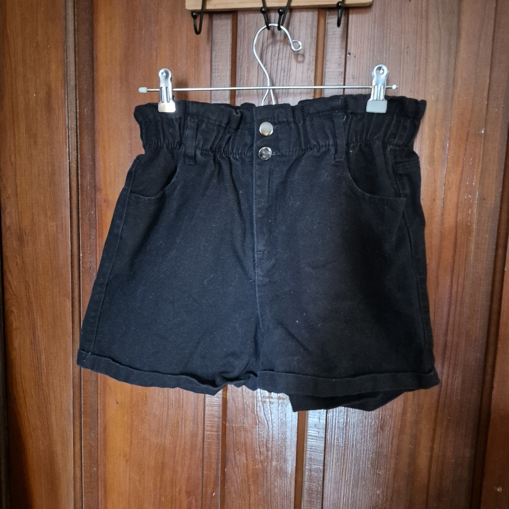 Love Tree Denim High Waisted Black Denim Shorts Medium